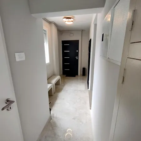 Toni Apartment *