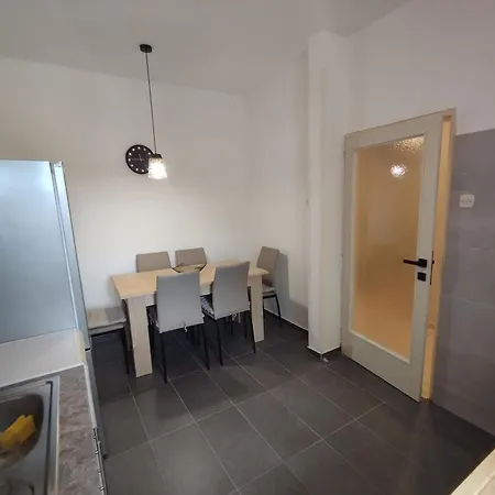 Toni Apartment