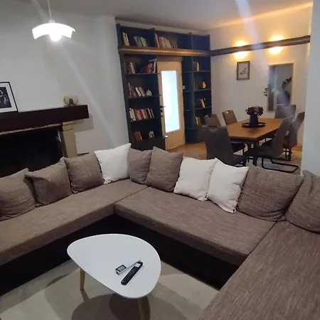 Apartment Toni